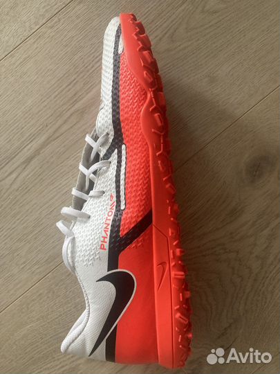 Сороконожки Nike phantom