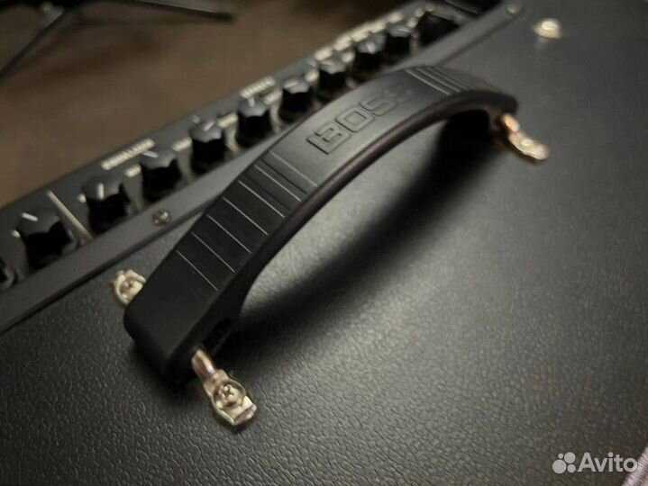 Комбоусилитель Boss Katana-100