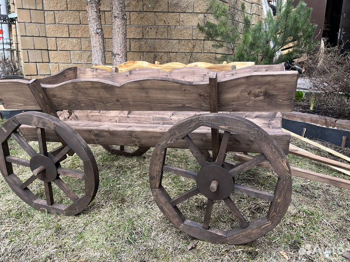 Полка тележка. Декор для дома. Декор для сада