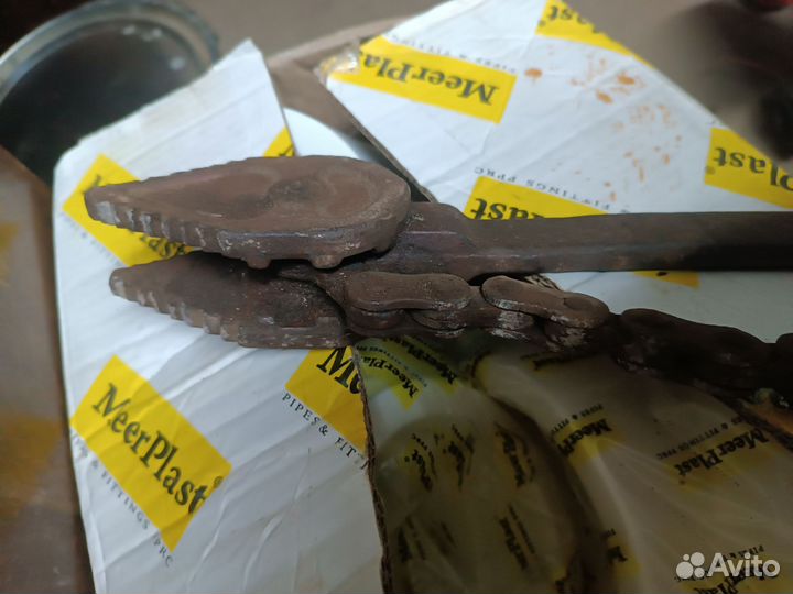 Ключ трубный цепной СССР