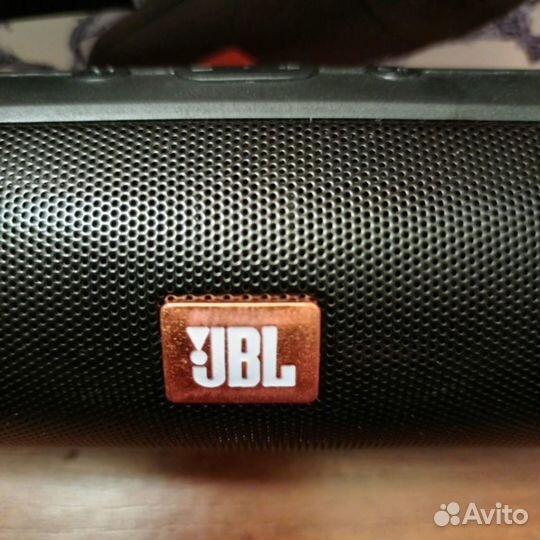 Портативная колонка bluetooth jbl