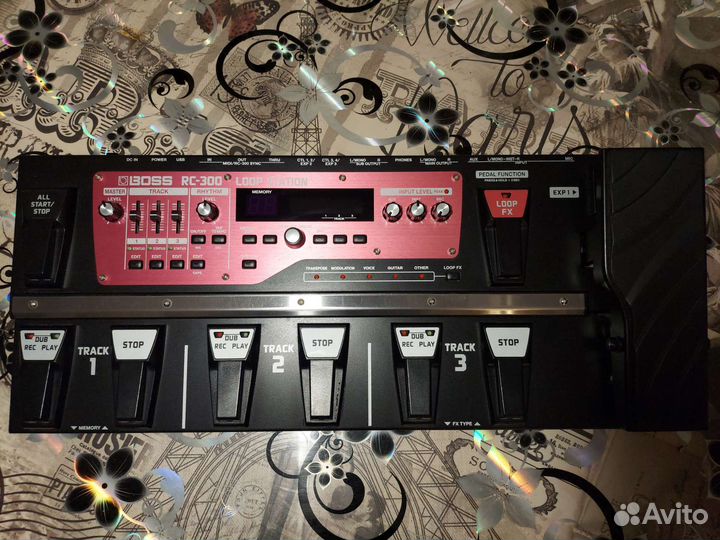 Boss rc 300 loop station