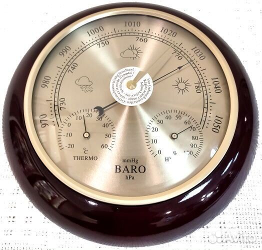 Барометр метеостанция