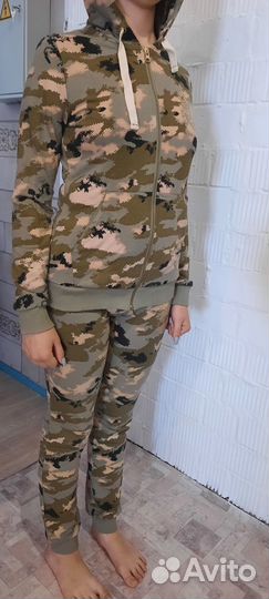 Спортивный костюм женский размер 42