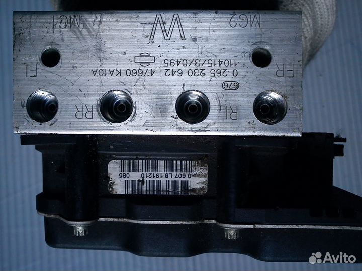 Блок ABS (насос) Nissan teana J32