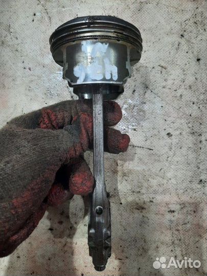 Поршень с шатуном Mitsubishi Asx GA1W 4A92 2013