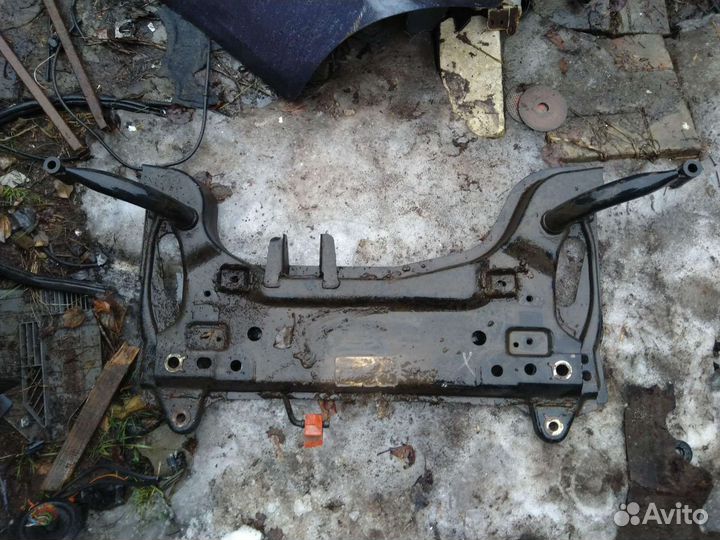 Подрамник передний Ford Fiesta MK5