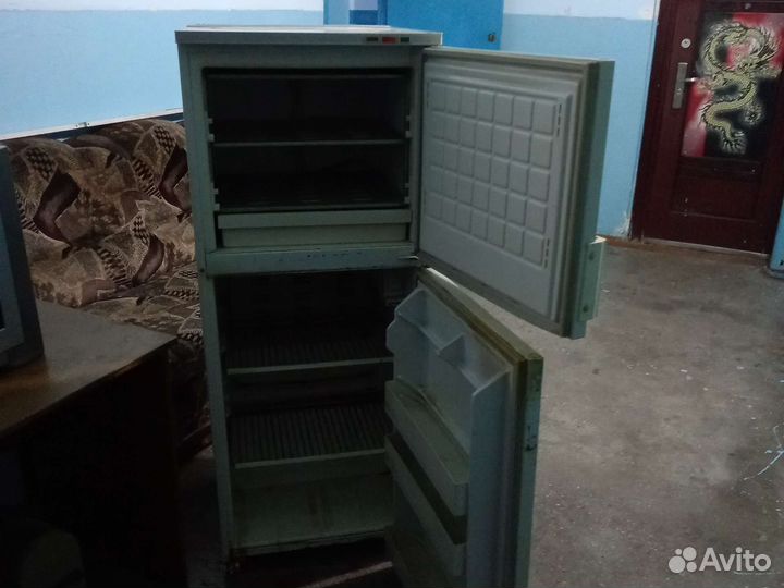 Холодильник бу