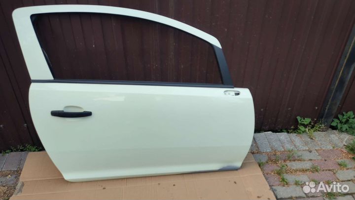 Дверь правая opel corsa d купе