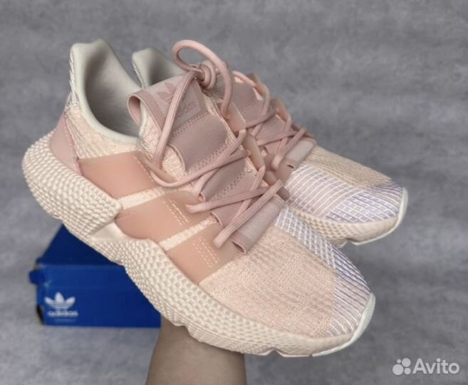 Кроссовки женские, для девочки adidas новые