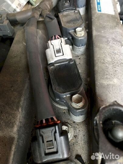 Катушка зажигания Toyota Avensis AZT250 AZT255 AZT