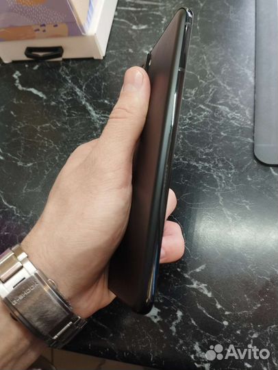 Телефон Samsung S 21+ 8/256