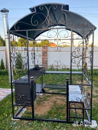 Беседка с мангалом