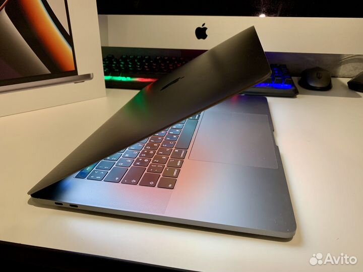 Apple Macbook Pro 15 2019 i9/16gb/512gb