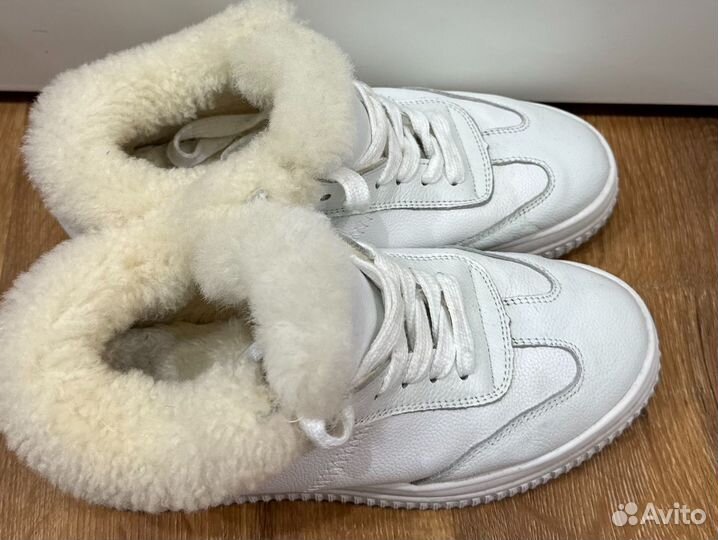 Кроссовки зимние женские, 37 размер