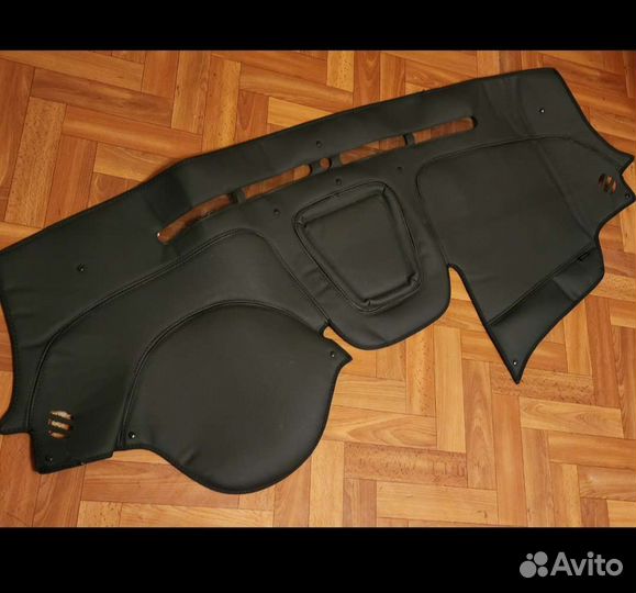 Кожаная накидка на торпеду chevrolet cobalt/R4