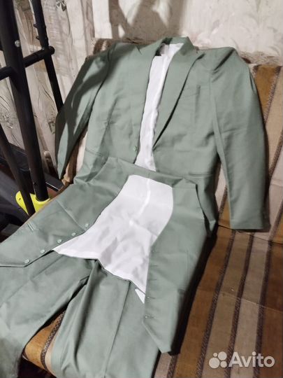 Костюм