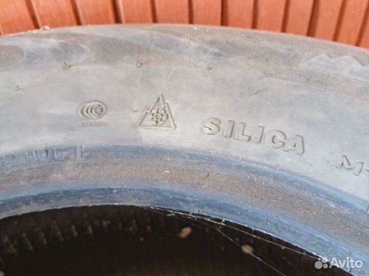 Triangle Snow-LL01 235/70 R16
