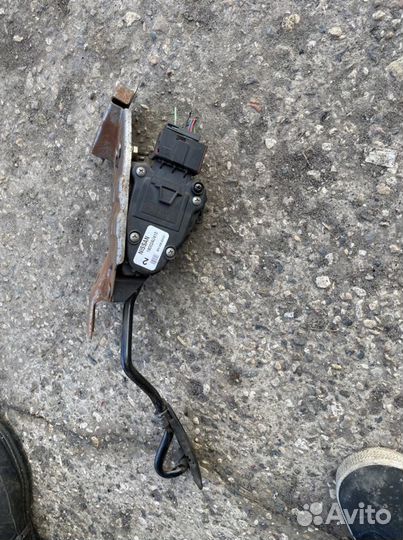 Педаль газа Nissan Almera n16