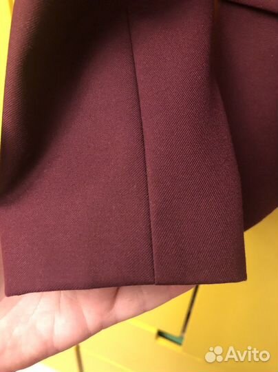 Пиджак бордовый школьный