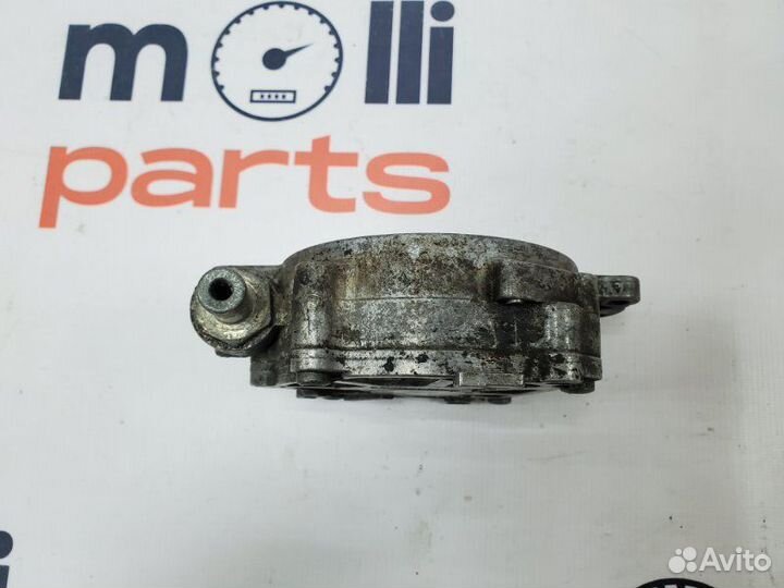 Вакуумный насос Audi Q3 8U 2013