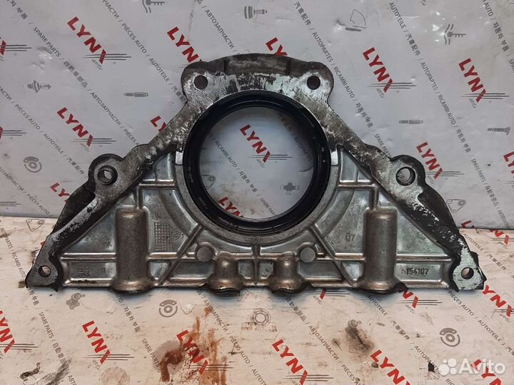 Крышка передняя Мерседес ом651