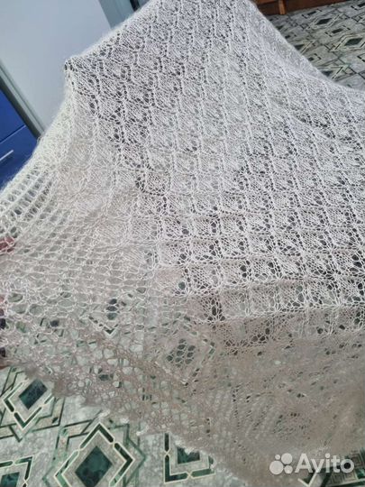 Пуховый платок (новый)