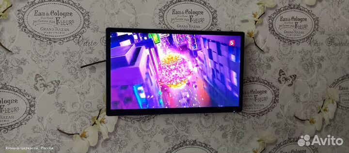 LCD телевизор