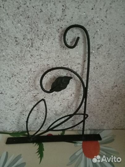 Кронштейн для цветов