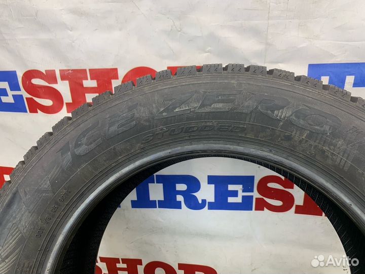 Pirelli Winter Ice Zero 215/60 R17 100T