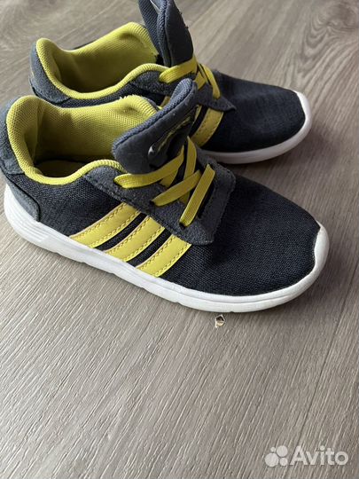 Кроссовки детские adidas 27 размер