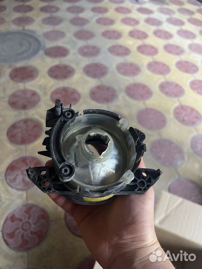 Продаю противотуманные фары