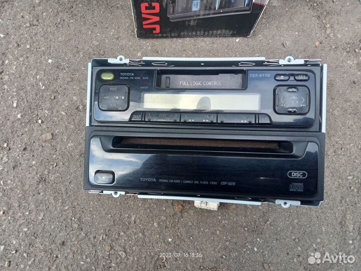 Двухдиновая магнитола toyota BB и JVC