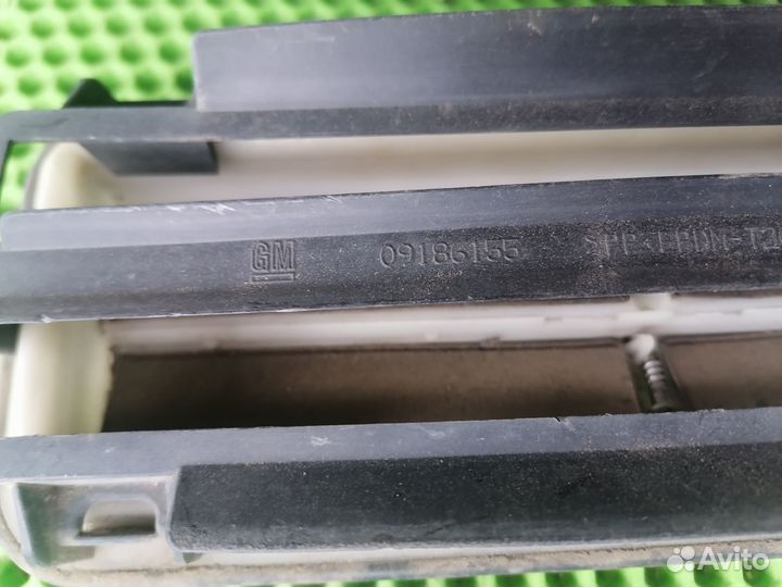 Решётка вентиляции Опель Вектра Ц