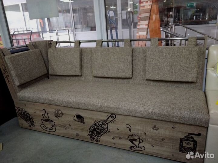 Диван в спальню