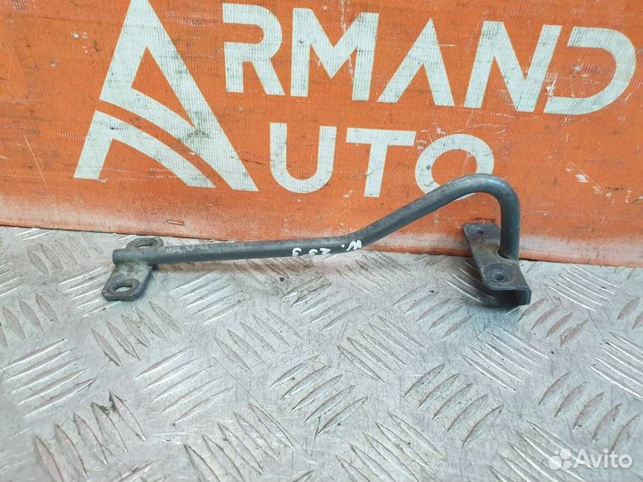 Фиксатор замка капота Mercedes Glc-Class X253