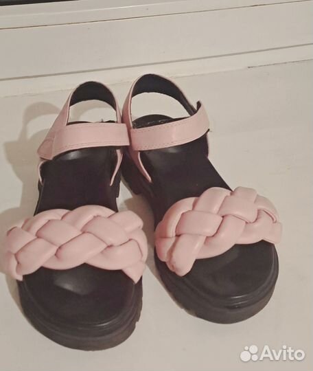 Босоножки для девочки