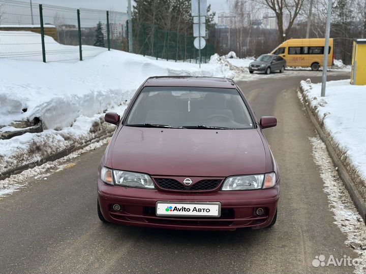 Nissan Almera 1.6 МТ, 1999, 280 000 км