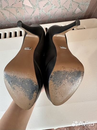 Туфли женские 36/37 черные высокий каблук