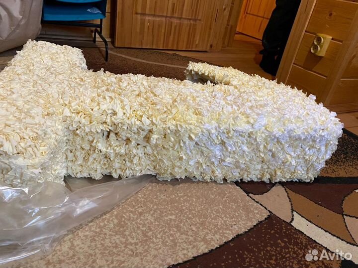 Объемная цифра из цветов 1 метр