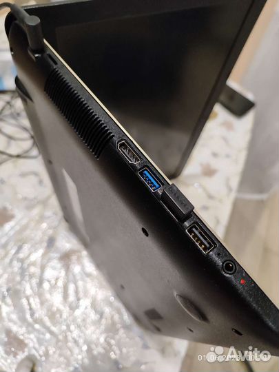 Ноутбук asus f540b