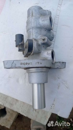 Главный тормозной цилиндр tiguan