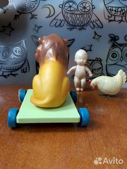 Лев-каталка и другие игрушки СССР