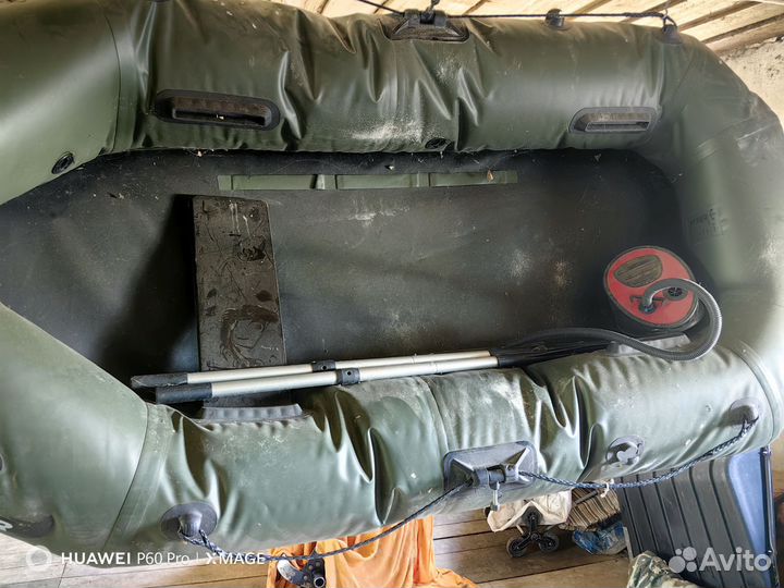 Продаю надувная лодка без мотора Skipper S-260