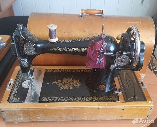 Швейная машинка пмз им. Калинина 1-класс СССР