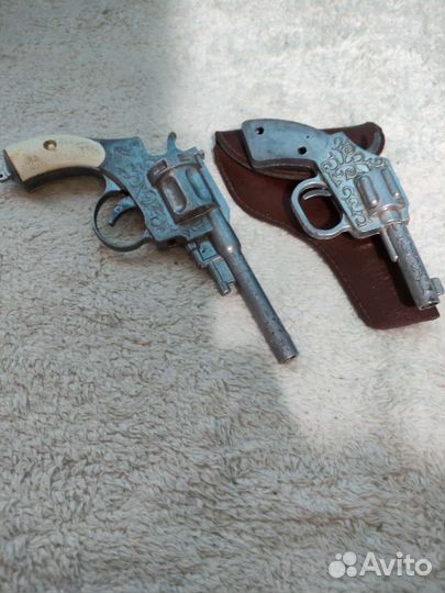 Игрушечная машинка лада 2106