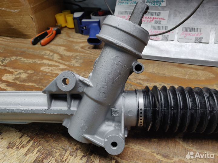 Рулевая рейка Audi A4