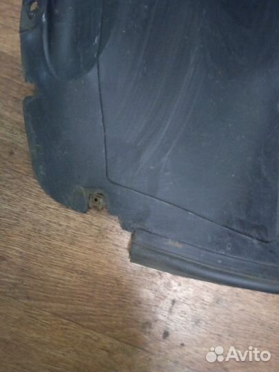 Подкрылок (локер) передний правый Mercedes S-Class