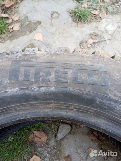 Pirelli Ice Zero 255/55 R18