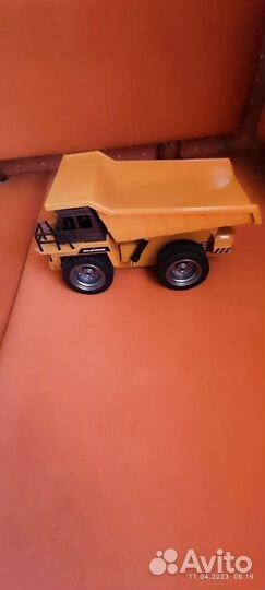 Большой грузовик игрушка